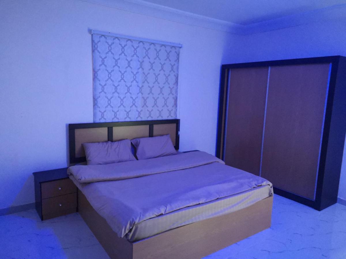 Al Shadi Apartments Yanbu Εξωτερικό φωτογραφία