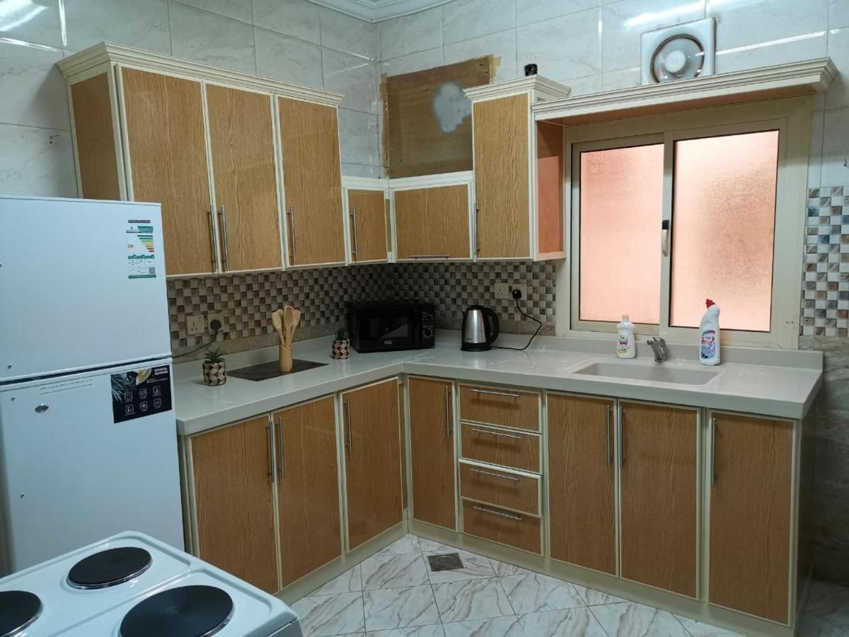 Al Shadi Apartments Yanbu Εξωτερικό φωτογραφία